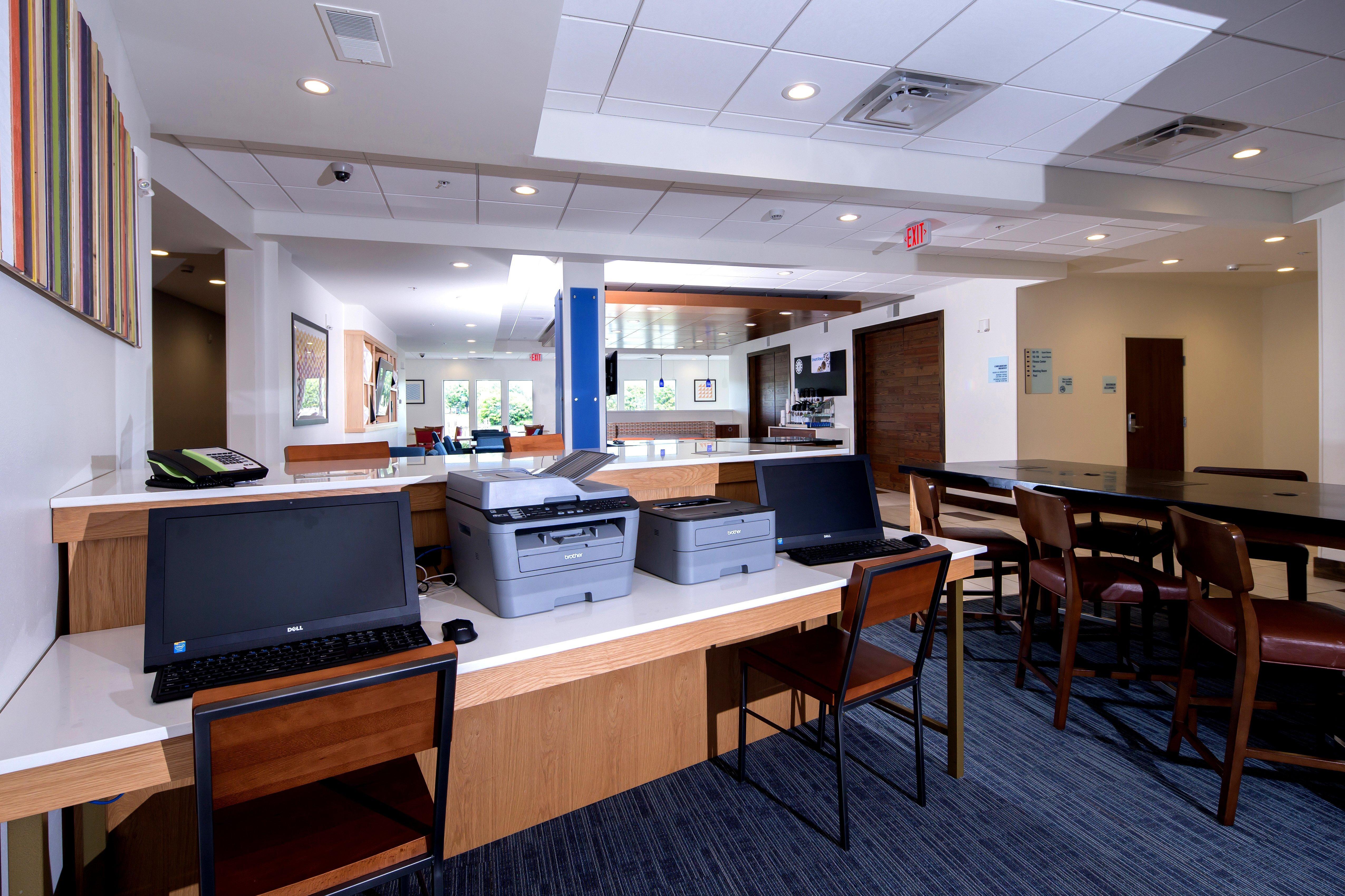 Holiday Inn Express & Suites Monroe By Ihg Exterior photo