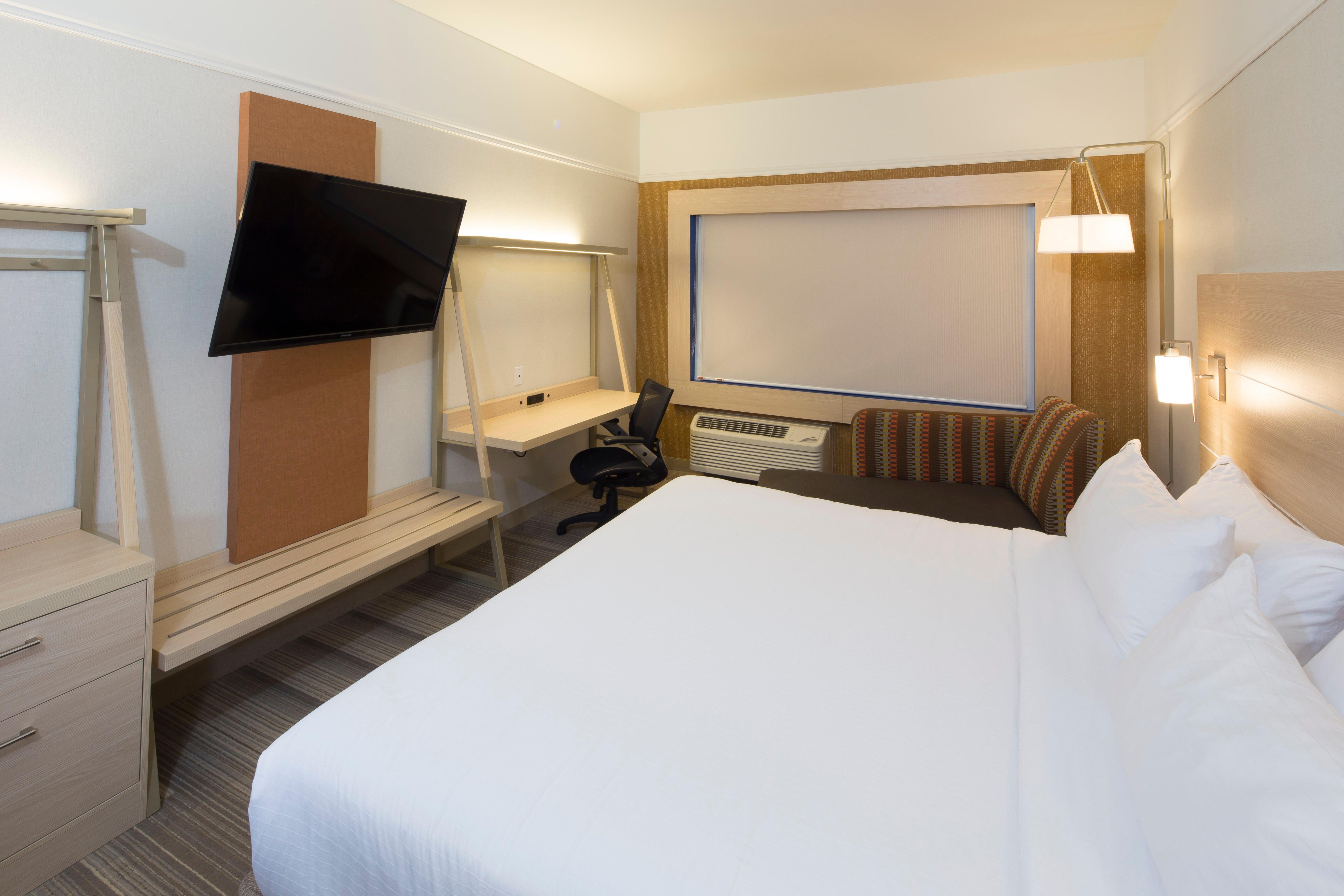 Holiday Inn Express & Suites Monroe By Ihg Exterior photo